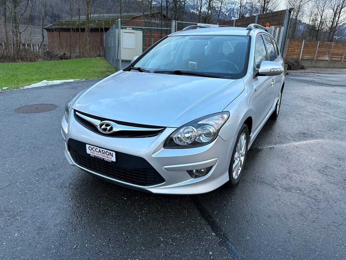 HYUNDAI i30 Wagon 1.6 Swiss Plus E gebraucht für CHF 7'500,