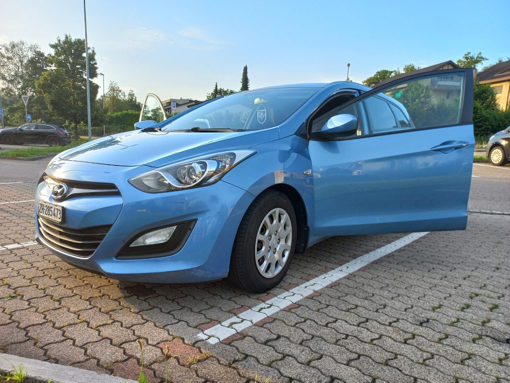 HYUNDAI i30 Wagon 1.6 GDi Style gebraucht für CHF 4'999,