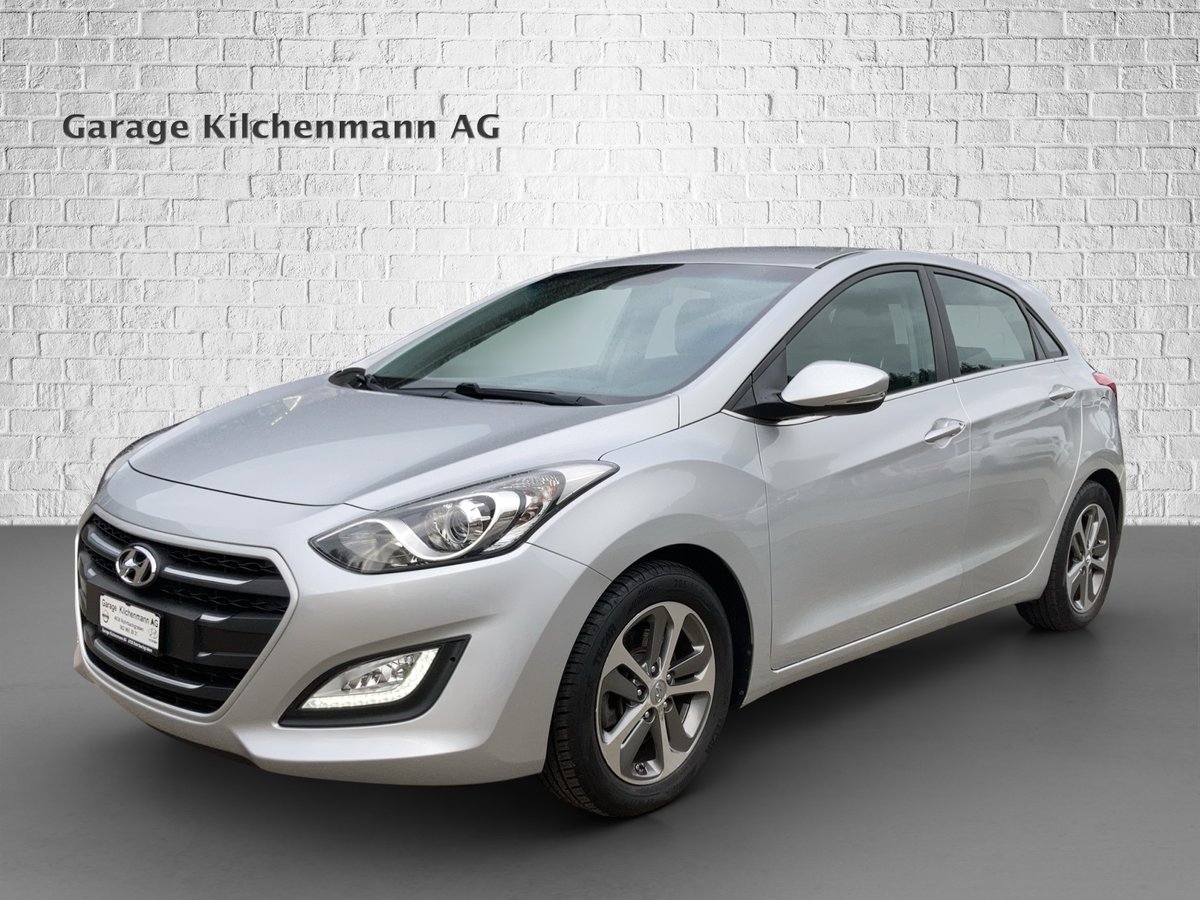 HYUNDAI i30 1.6 GDI Amplia gebraucht für CHF 10'900,