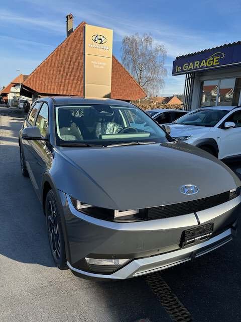 HYUNDAI Ioniq 5 Origo 4WD neu für CHF 56'250,