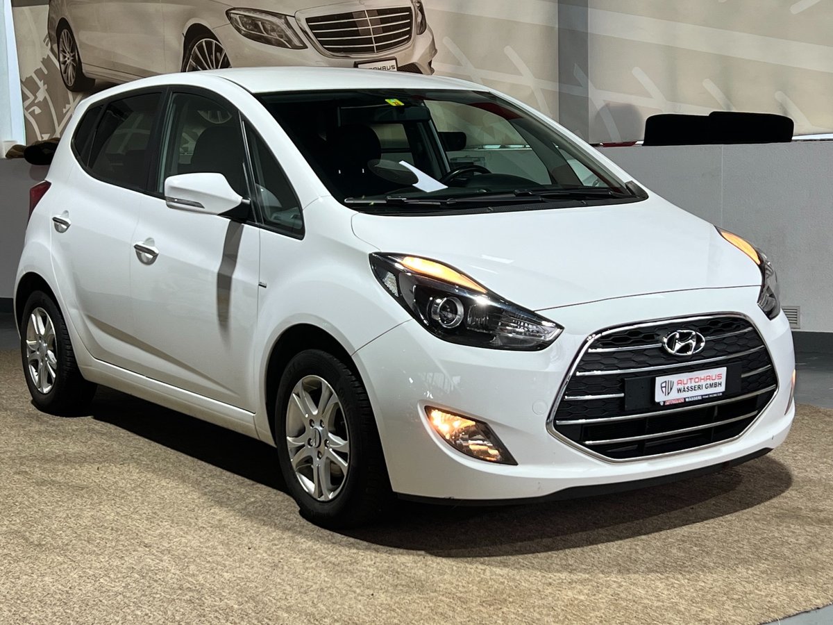 HYUNDAI iX20 1.6 Amplia gebraucht für CHF 8'900,