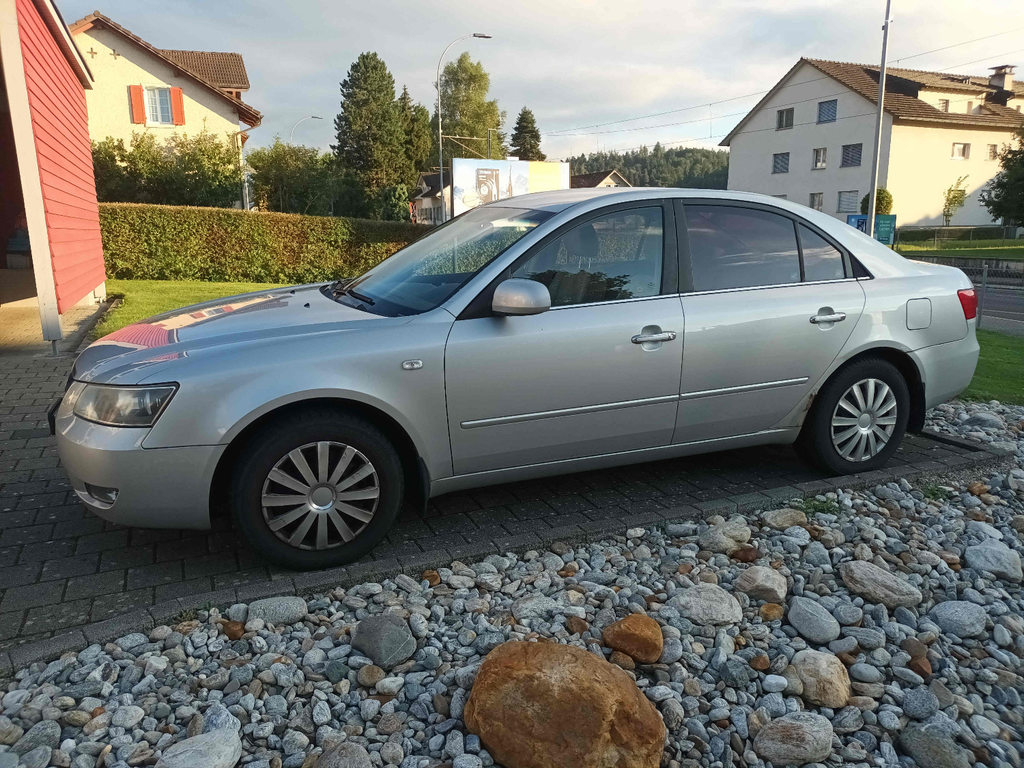 HYUNDAI Hyundai Sonata 3.3λ V6 gebraucht für CHF 2'850,