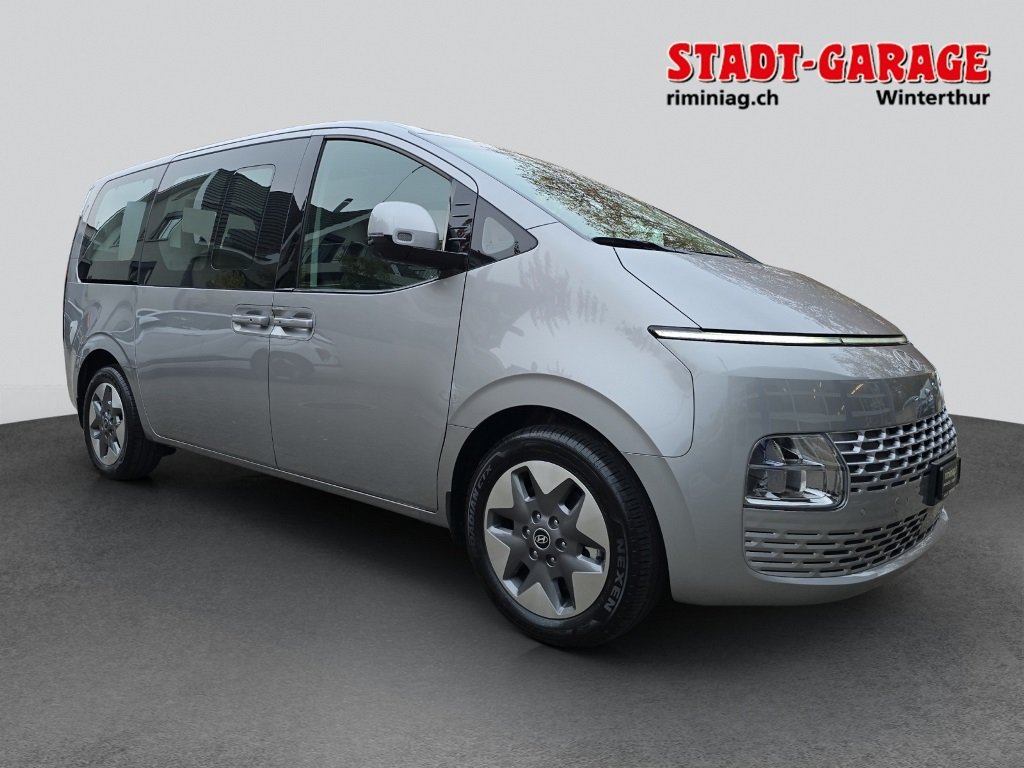 HYUNDAI Staria Wagon 1.6 GDi HEV V neu für CHF 59'990,