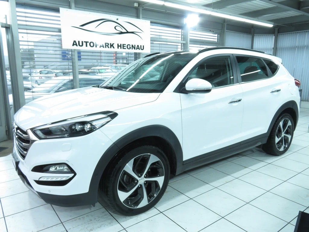 HYUNDAI Tucson 2.0 CRDI Vertex 4WD gebraucht für CHF 18'900,