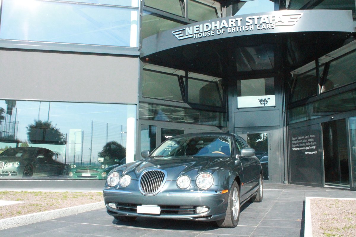 JAGUAR S