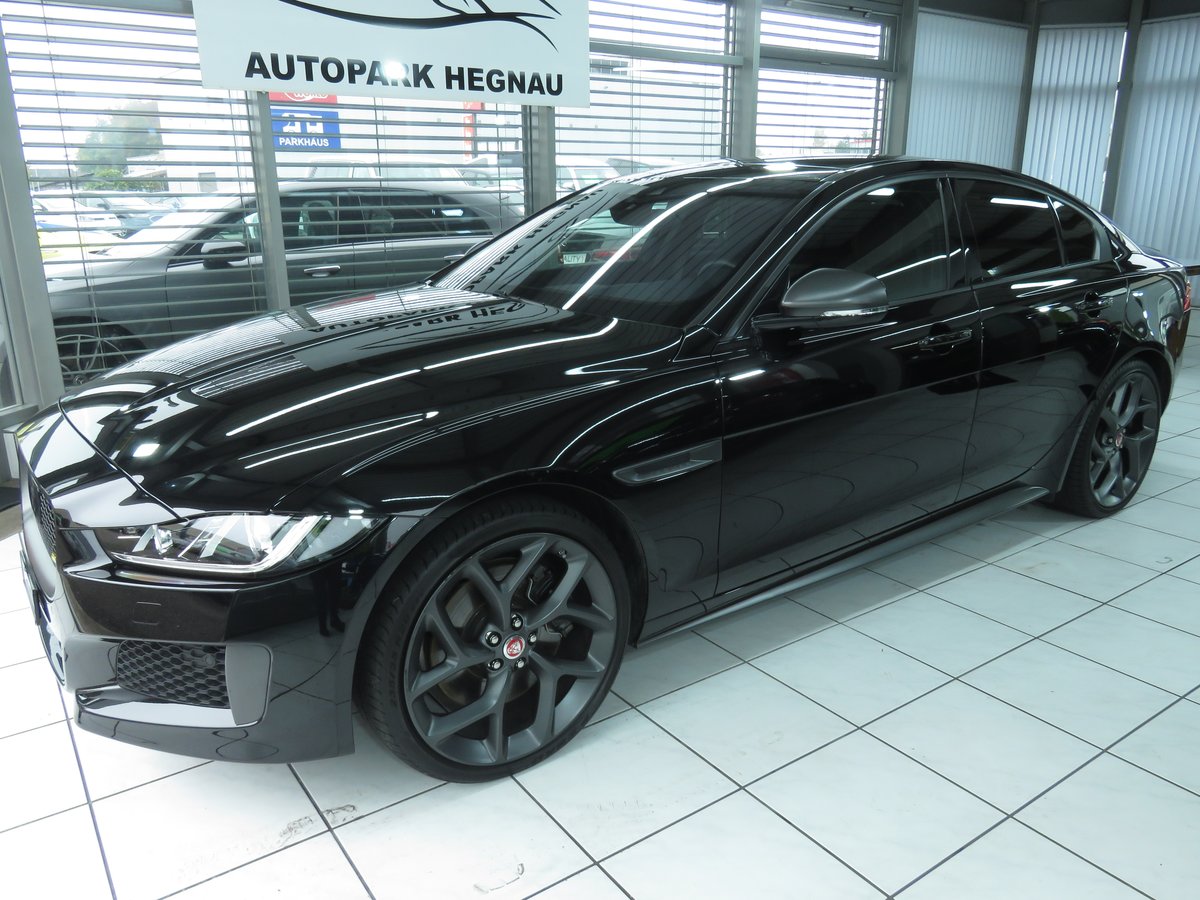 JAGUAR XE 30t 2.0 300 Sport AWD Au gebraucht für CHF 33'900,