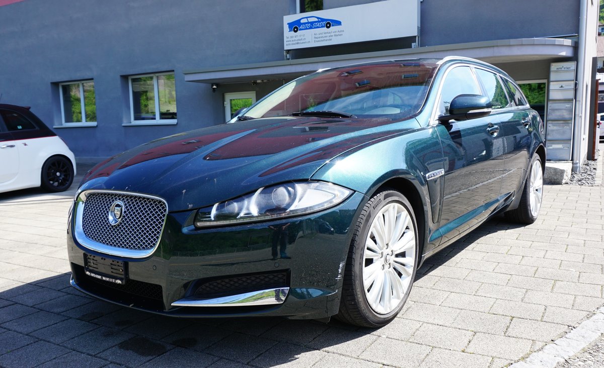 JAGUAR XF Sportbrake 3.0d V6 Luxur gebraucht für CHF 4'900,