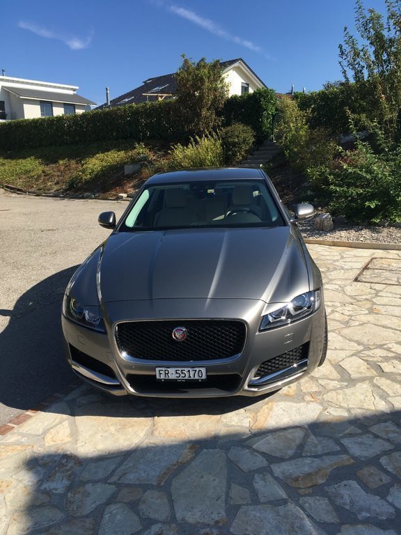 JAGUAR XF 2.0 T 250 Prestige gebraucht für CHF 30'500,