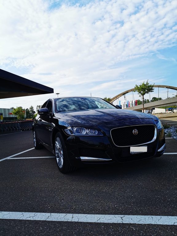 JAGUAR XF 2.0 D 180 Prestige gebraucht für CHF 14'000,