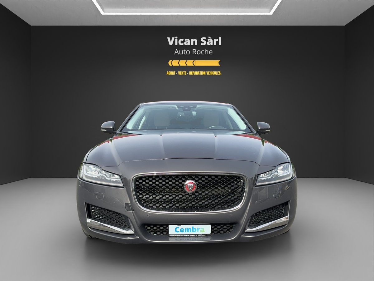 JAGUAR XF 20d Prestige AWD Automat gebraucht für CHF 17'499,