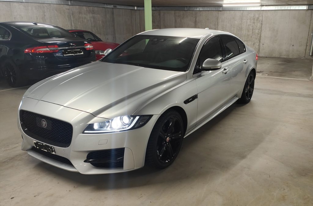 JAGUAR XF 2.0 D 180 R