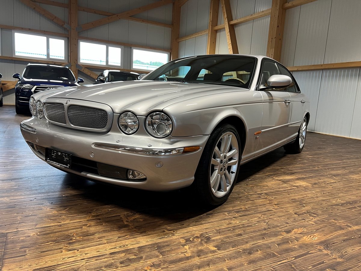 JAGUAR XJR 4.2 V8 S/C gebraucht für CHF 14'800,