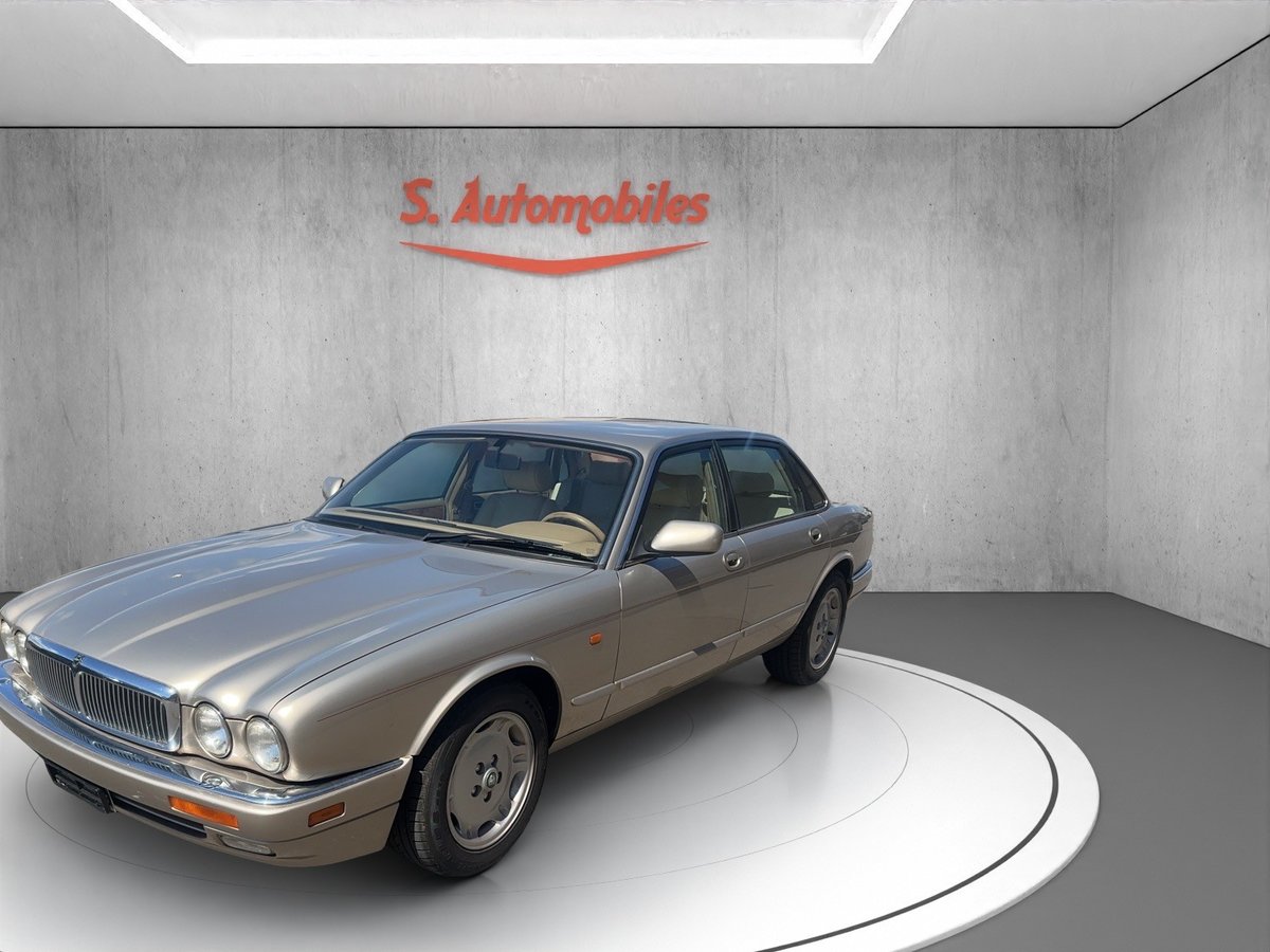 JAGUAR XJ 3.2 Executive gebraucht für CHF 3'999,