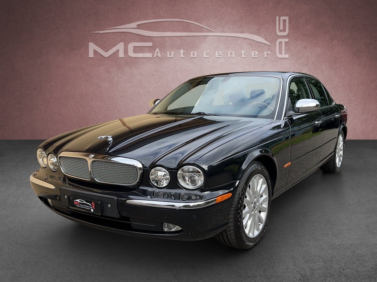 JAGUAR XJ8 3.5 V8 Executive gebraucht für CHF 21'500,