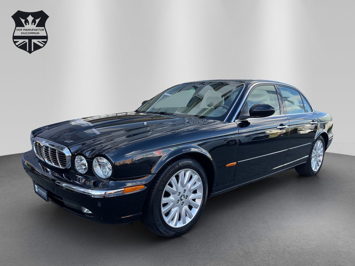 JAGUAR XJ8 4.2 V8 Executive gebraucht für CHF 29'500,