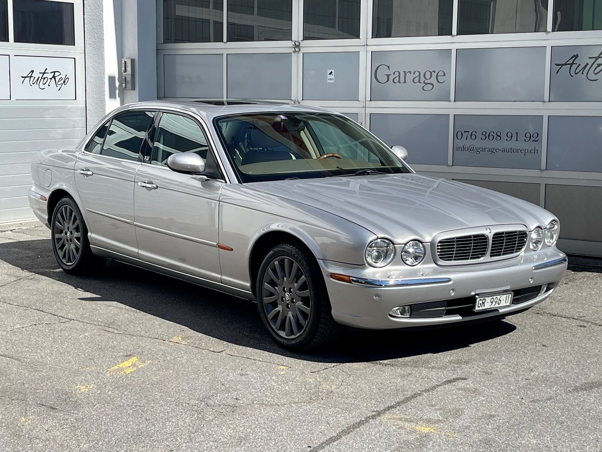 JAGUAR XJ8 4.2 V8 Executive gebraucht für CHF 8'900,