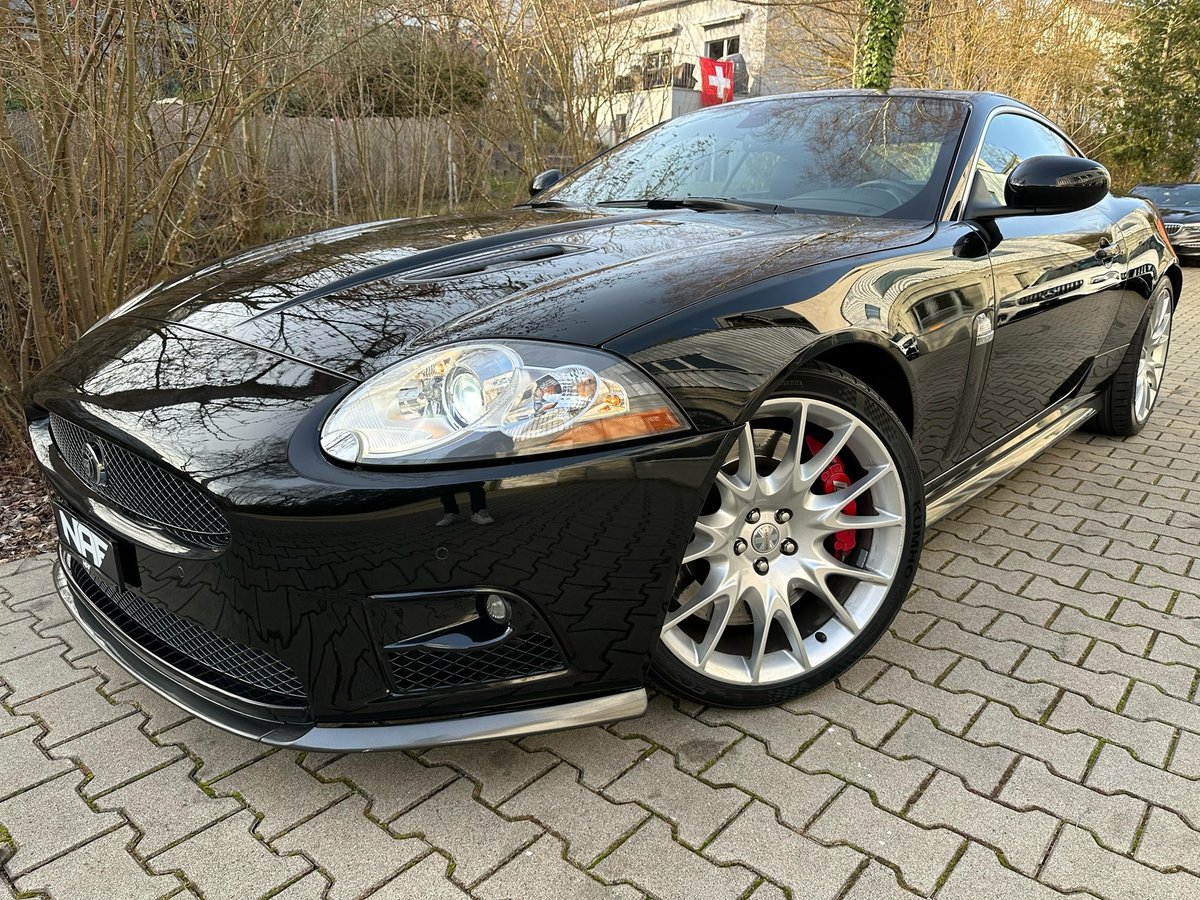 JAGUAR XKR