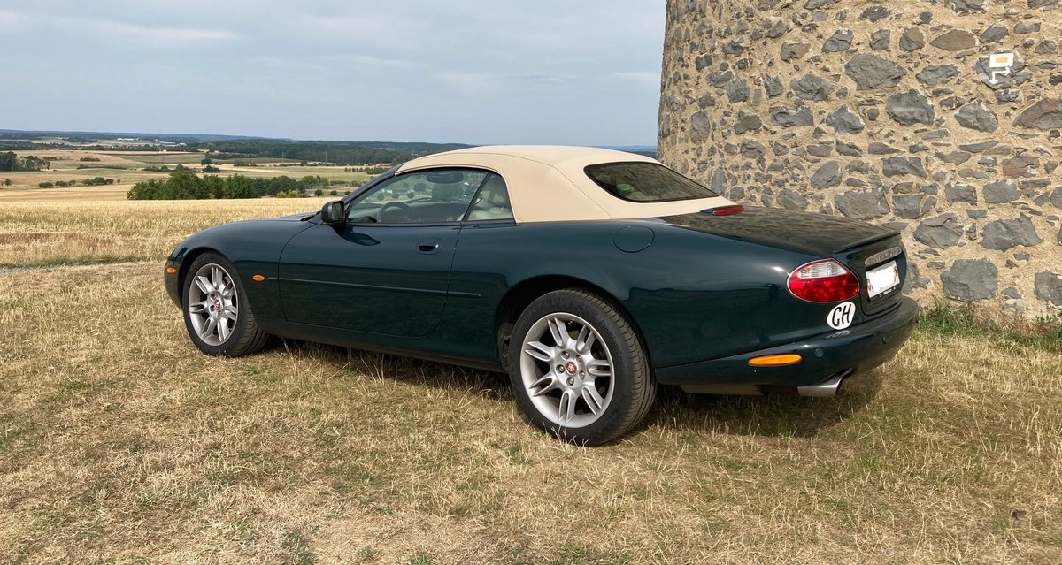 JAGUAR XKR Convertible 4.0 S/C gebraucht für CHF 15'000,