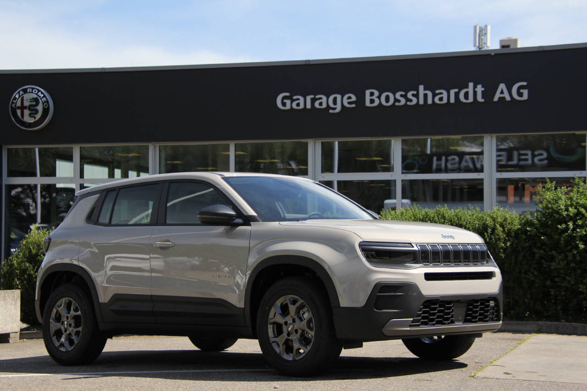 JEEP Avenger 1.2 MHEV Longitude Bl neu für CHF 29'390,