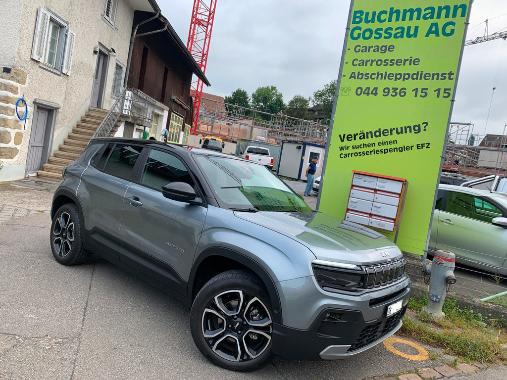 JEEP Avenger Summit vorführwagen für CHF 35'800,