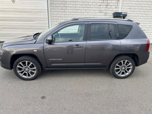 JEEP Compass 2.4 Limited gebraucht für CHF 10'900,