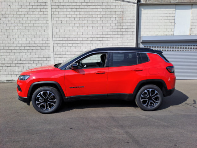 JEEP Compass1.3PHEV SwLimP AWD gebraucht für CHF 43'900,