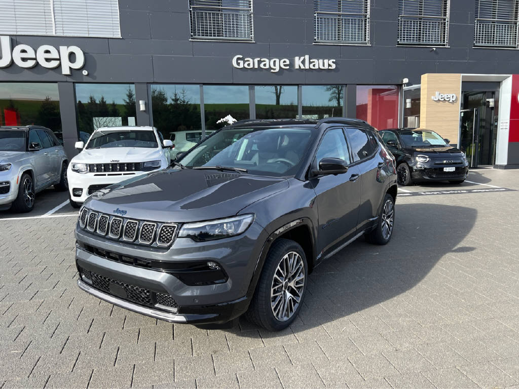 JEEP Compass 1.3 Summit 4xe vorführwagen für CHF 54'900,