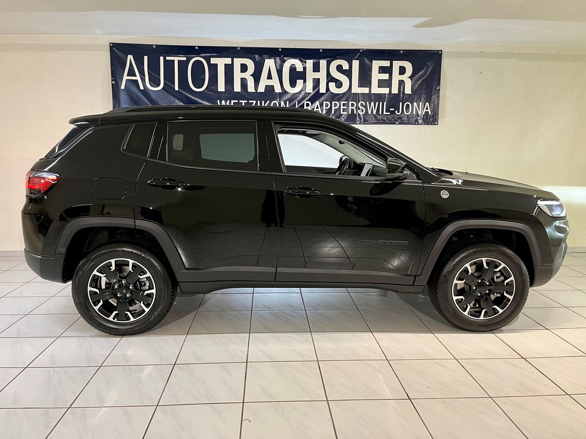 JEEP Compass 1.3 T PHEV Trailhawk neu für CHF 45'900,