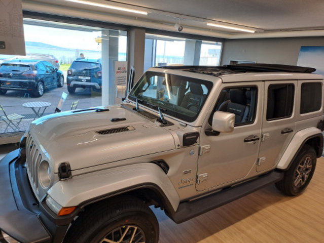 JEEP Wrangler 2.0 PHEV Overlan vorführwagen für CHF 79'900,