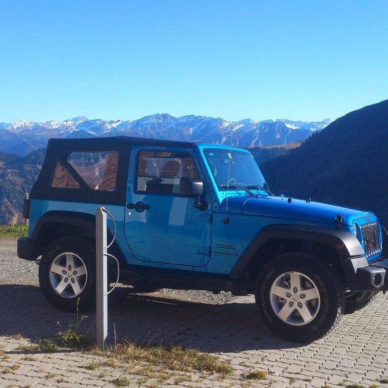 JEEP Wrangler 2.8 CRD Sport gebraucht für CHF 23'000,