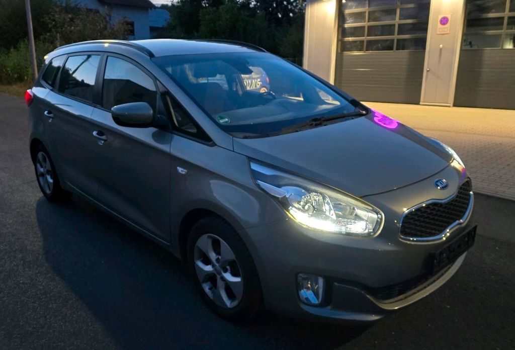 KIA Carens 2.0 GDi Trend gebraucht für CHF 6'800,