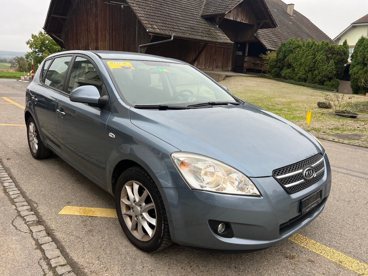 KIA Ceed 1.6 16V Style gebraucht für CHF 1'400,