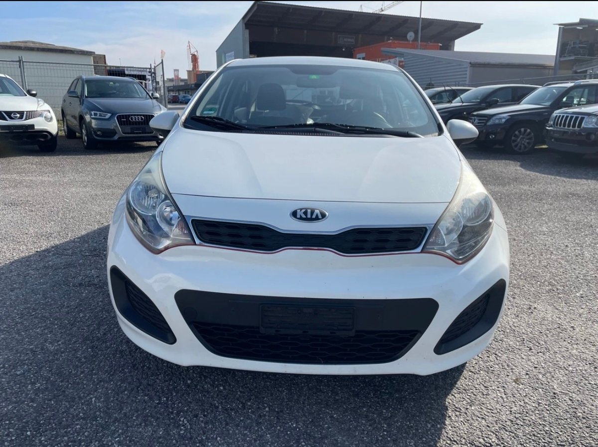 KIA RIO gebraucht für CHF 3'890,