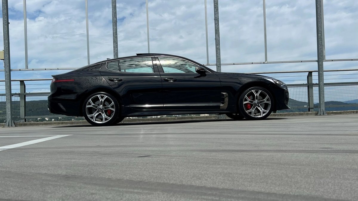 KIA STINGER 3.3 T