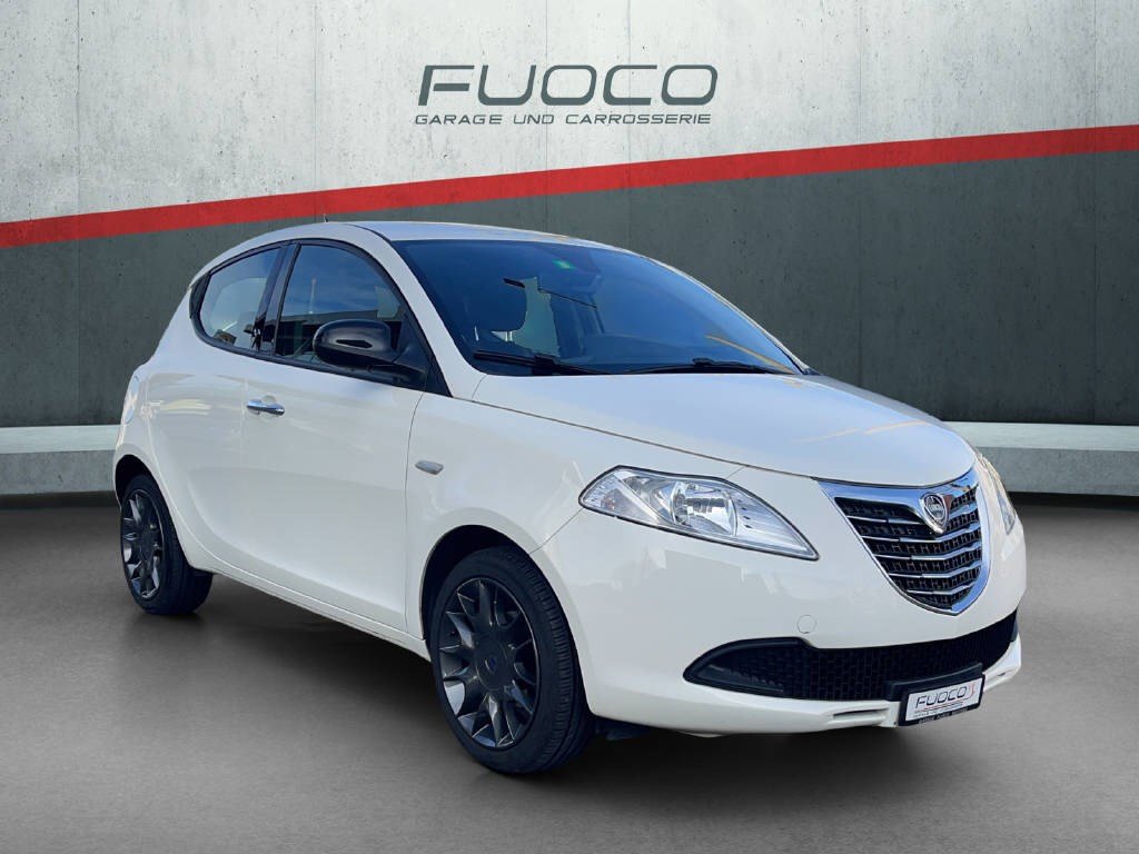 LANCIA Ypsilon 1.2 8V Silver gebraucht für CHF 8'500,