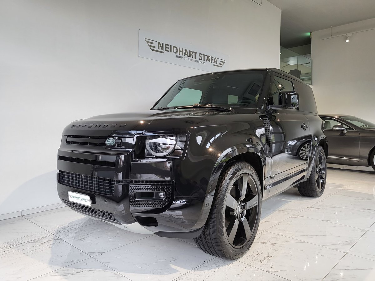 Driving a 525-Horsepower Land Rover Defender