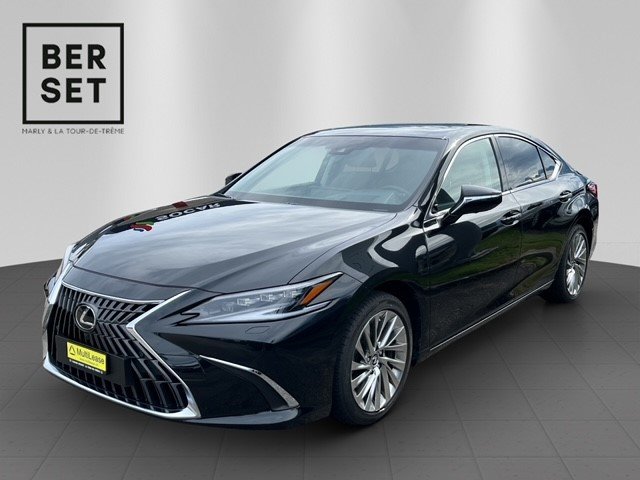 LEXUS ES 300h Excellence gebraucht für CHF 52'900,