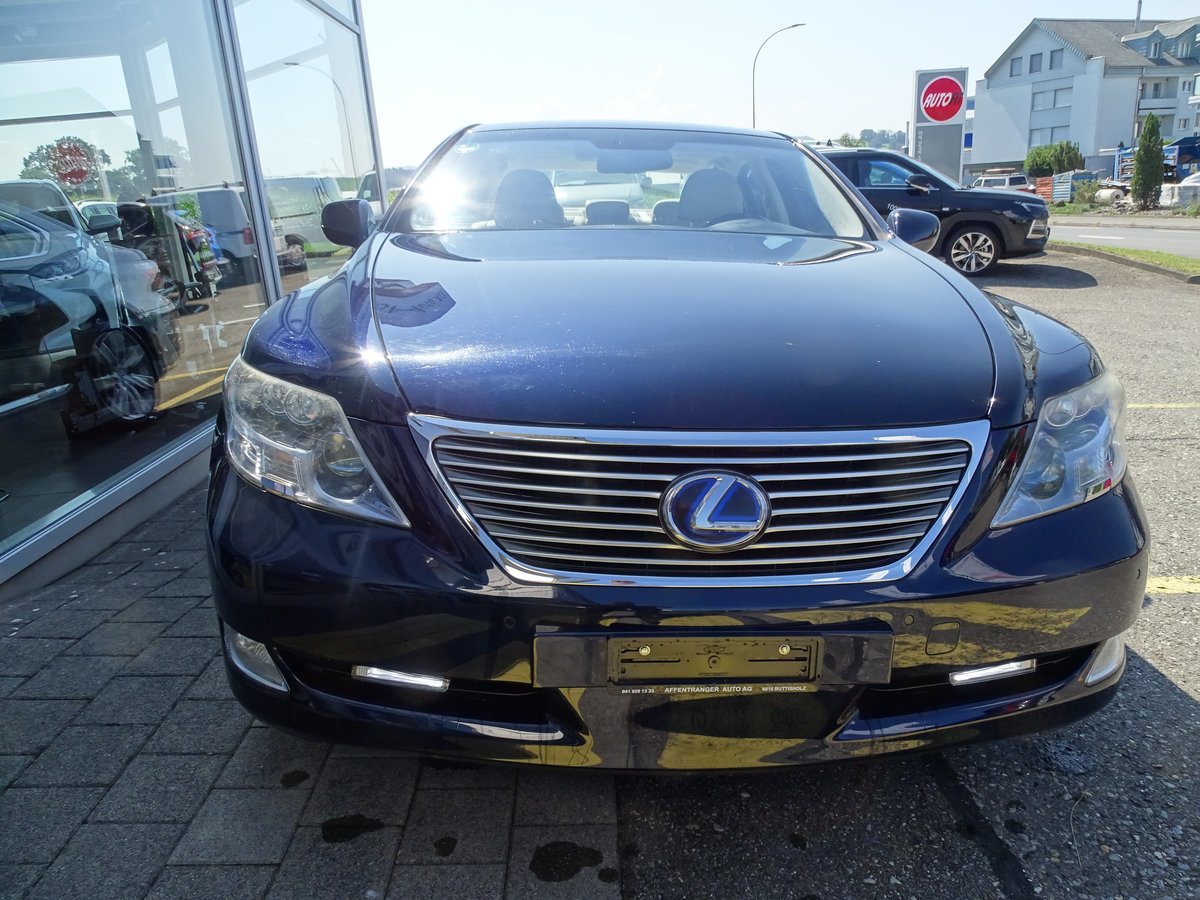 LEXUS LS 600h 5.0 V8 AWD Automatic gebraucht für CHF 14'900,