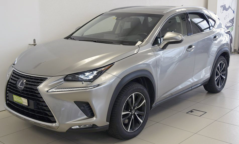 LEXUS NX 300h Excellence gebraucht für CHF 37'400,