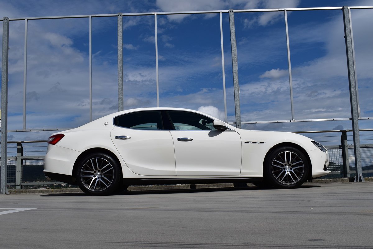 MASERATI GHIBLI D 3.0 V6 GRANSPORT gebraucht für CHF 42'222,