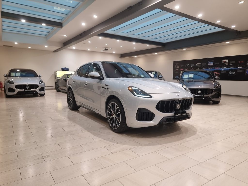 MASERATI Grecale 2.0 Hybrid Modena neu für CHF 124'182,