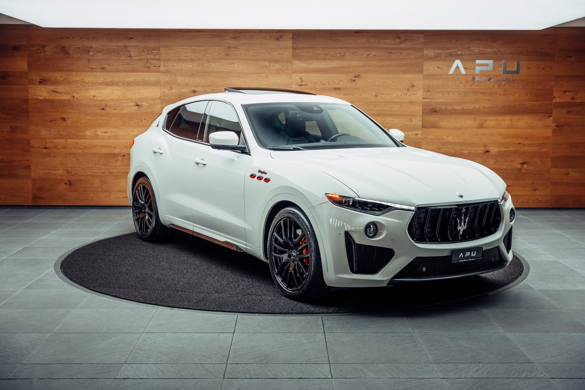 MASERATI Levante 3.8 V8 Trofeo Q4 neu für CHF 119'800,