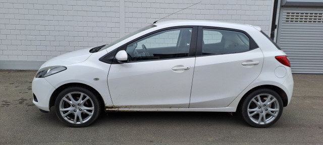 MAZDA 2 1.3i 16V Exclusive gebraucht für CHF 3'900,