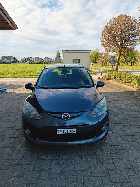 MAZDA 2 1.5 MZR Sport gebraucht für CHF 2'700,