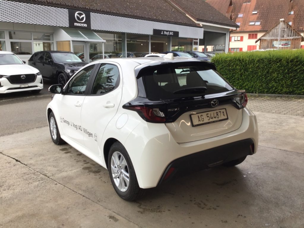 MAZDA 2 1.5 Hybrid Pure vorführwagen für CHF 23'900,