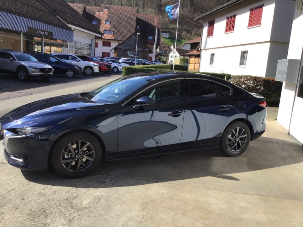 MAZDA 3 Sedan 2.0 186 Revolution gebraucht für CHF 29'900,