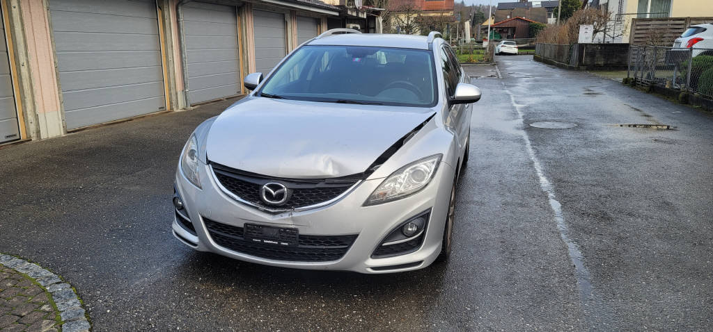 MAZDA 6 Station Wagon 2.0 DISI Exc gebraucht für CHF 1'989,