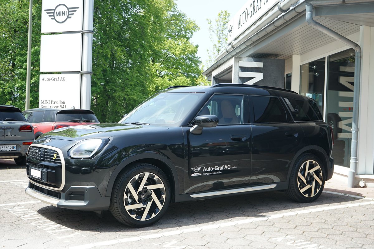 MINI Mini Countryman SE ALL 4 neu für CHF 61'900,