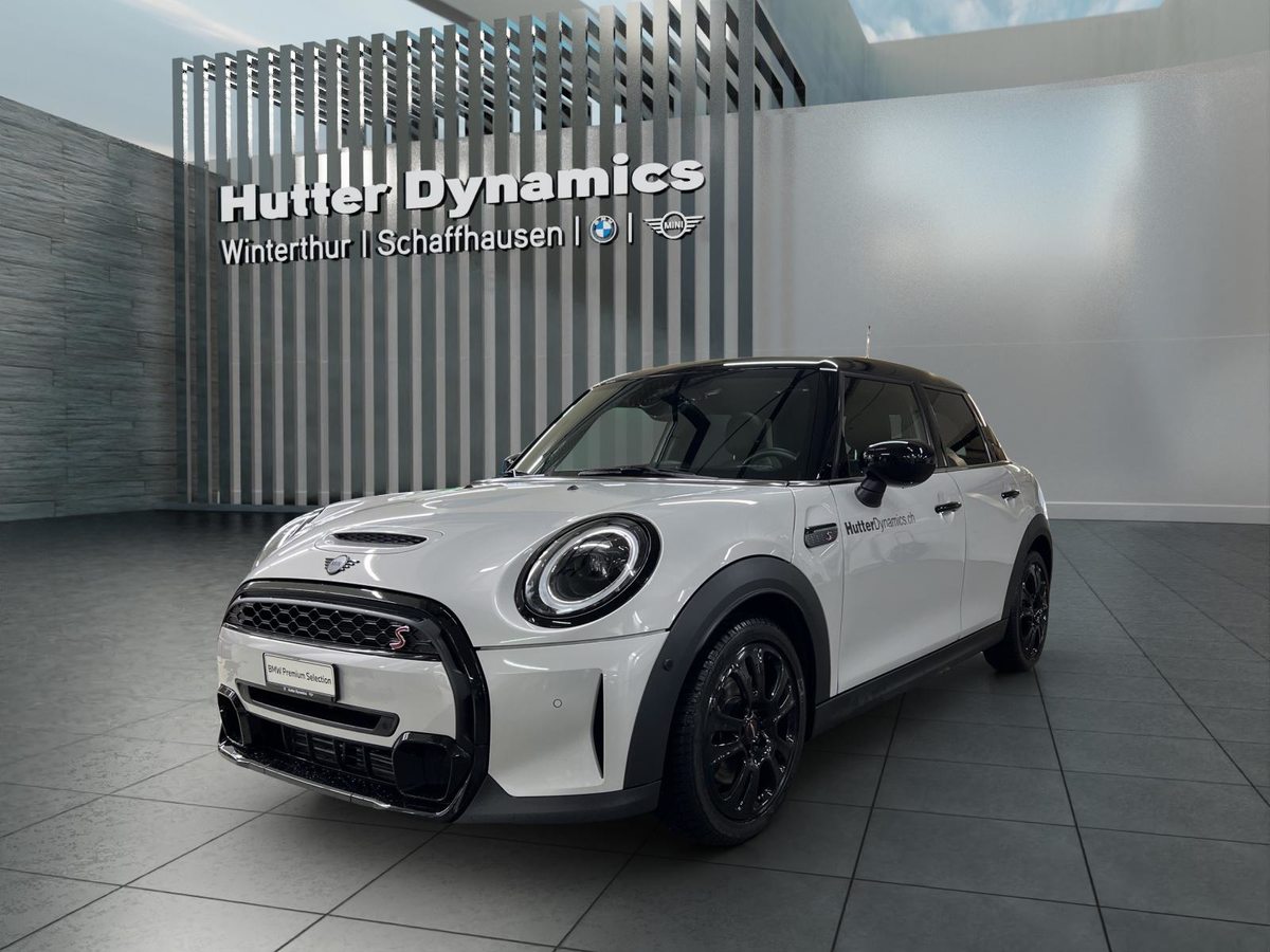 MINI F55 2.0i Cooper S SDKG gebraucht für CHF 32'900,