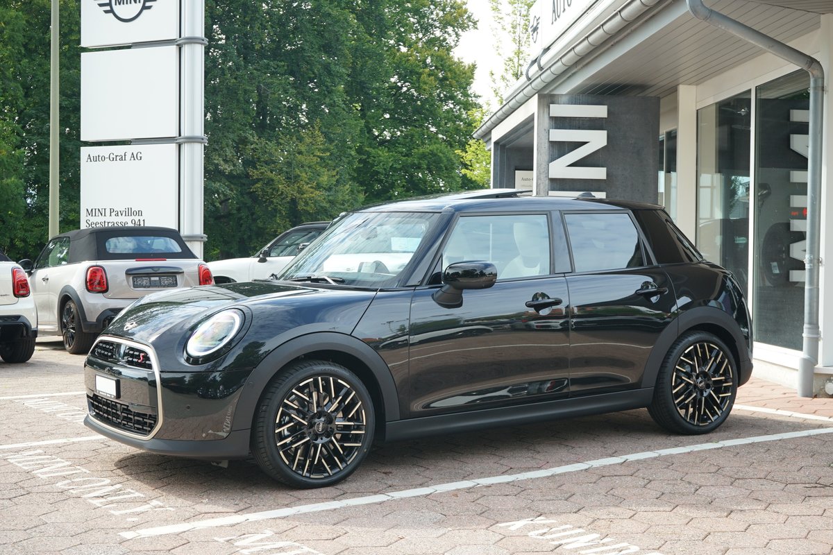 MINI Cooper S DKG neu für CHF 47'900,